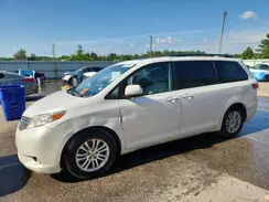 5TDYZ3DC6HS807002 2017 TOYOTA SIENNA