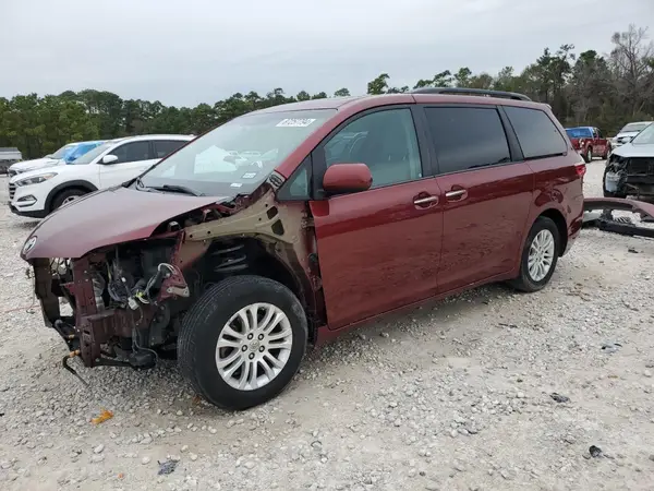 5TDYZ3DC6HS815097 2017 TOYOTA SIENNA - Image 1