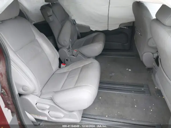 5TDYZ3DC6HS820641 2017 TOYOTA SIENNA - Image 8