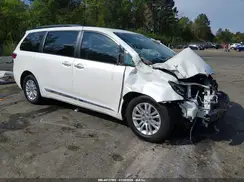 5TDYZ3DC6HS821207 2017 TOYOTA SIENNA