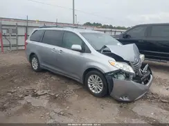 5TDYZ3DC6HS844227 2017 TOYOTA SIENNA
