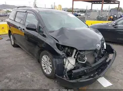 5TDYZ3DC6HS851260 2017 TOYOTA SIENNA