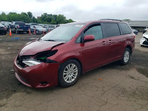5TDYZ3DC6HS859973 2017 TOYOTA SIENNA - Image 1