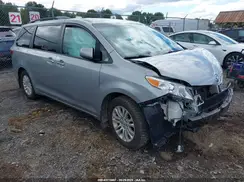 5TDYZ3DC6HS865918 2017 TOYOTA SIENNA
