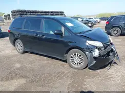 5TDYZ3DC6JS902990 2018 TOYOTA SIENNA
