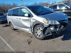 5TDYZ3DC6JS911110 2018 TOYOTA SIENNA