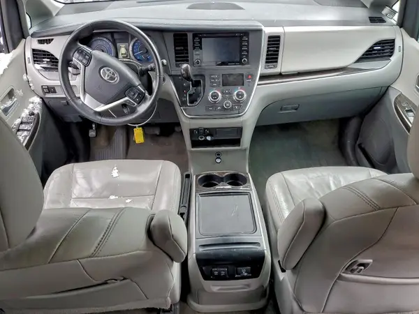 5TDYZ3DC6JS924441 2018 TOYOTA SIENNA - Image 8