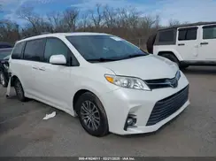 5TDYZ3DC6JS947847 2018 TOYOTA SIENNA