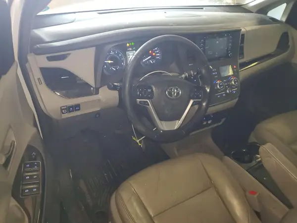 5TDYZ3DC6KS003130 2019 TOYOTA SIENNA - Image 8