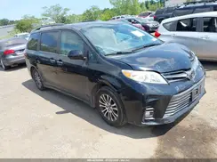 5TDYZ3DC6KS005878 2019 TOYOTA SIENNA