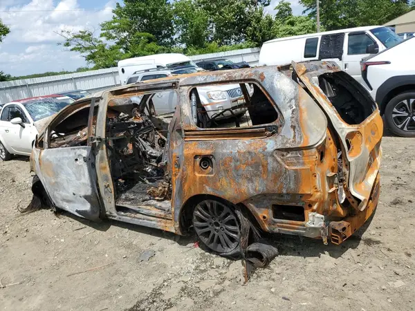 5TDYZ3DC6KS014273 2019 TOYOTA SIENNA - Image 2