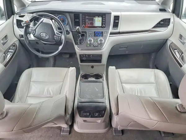 5TDYZ3DC6KS967551 2019 TOYOTA SIENNA - Image 8