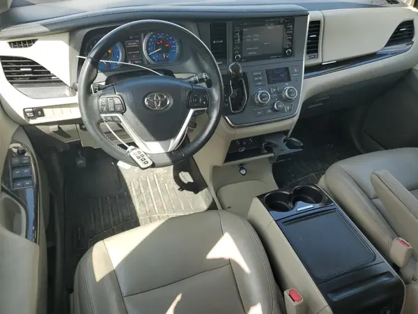 5TDYZ3DC6KS993857 2019 TOYOTA SIENNA - Image 8
