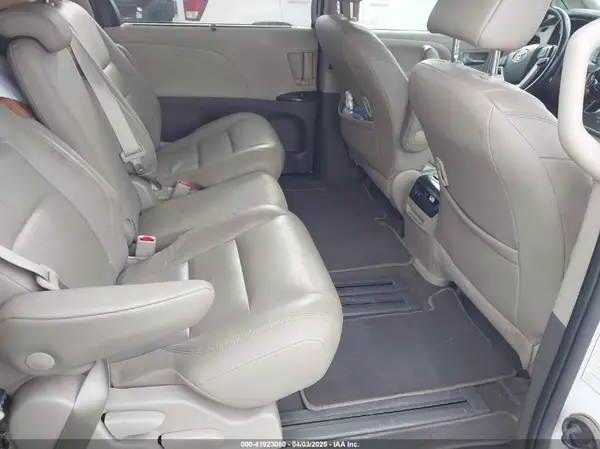 5TDYZ3DC6LS021547 2020 TOYOTA SIENNA - Image 8