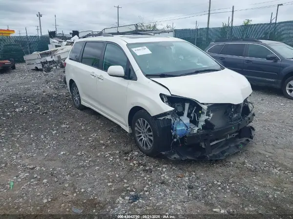 5TDYZ3DC6LS041698 2020 TOYOTA SIENNA - Image 1
