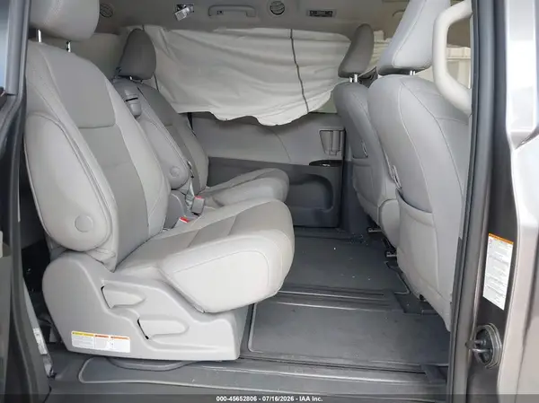 5TDYZ3DC6LS082381 2020 TOYOTA SIENNA - Image 8