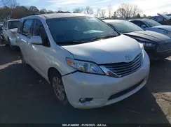5TDYZ3DC7HS774589 2017 TOYOTA SIENNA