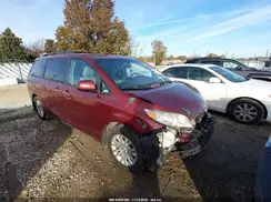 5TDYZ3DC7HS805310 2017 TOYOTA SIENNA