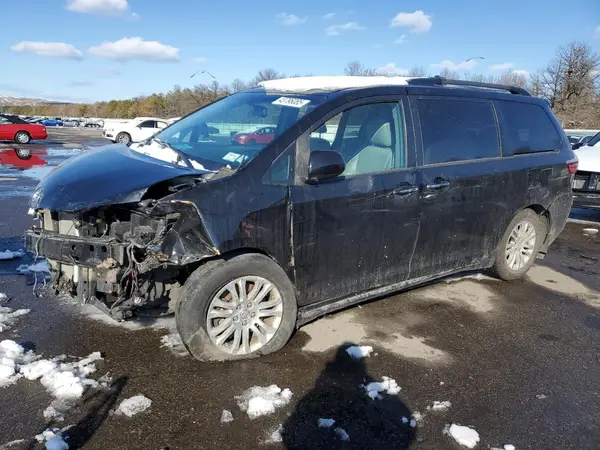 5TDYZ3DC7HS867483 2017 TOYOTA SIENNA - Image 1