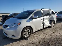 5TDYZ3DC7HS868469 2017 TOYOTA SIENNA