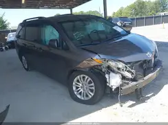 5TDYZ3DC7HS871601 2017 TOYOTA SIENNA