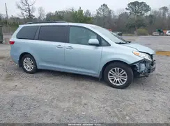 5TDYZ3DC7HS874756 2017 TOYOTA SIENNA