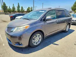 5TDYZ3DC7HS878676 2017 TOYOTA SIENNA