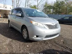 5TDYZ3DC7HS890536 2017 TOYOTA SIENNA