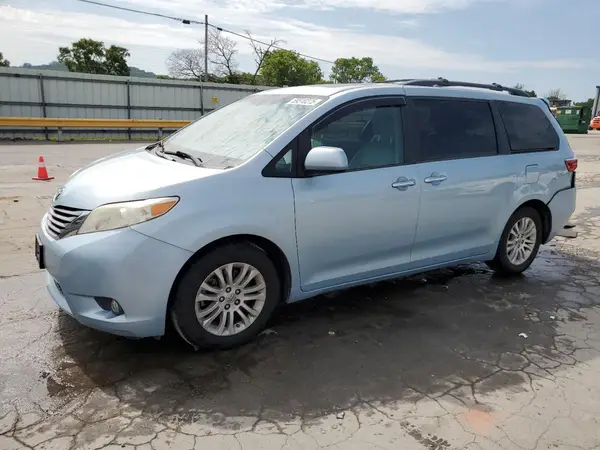 5TDYZ3DC7HS893436 2017 TOYOTA SIENNA - Image 1