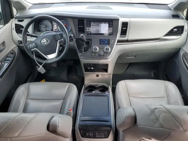 5TDYZ3DC7JS907308 2018 TOYOTA SIENNA - Image 8