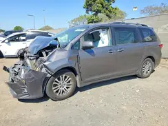 5TDYZ3DC7JS914002 2018 TOYOTA SIENNA