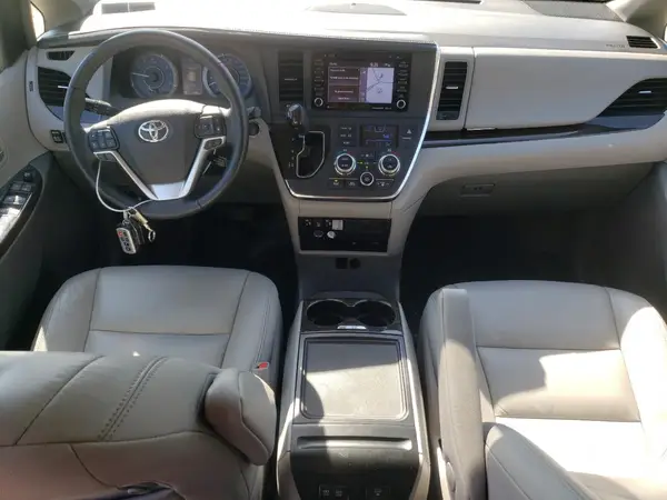 5TDYZ3DC7JS914212 2018 TOYOTA SIENNA - Image 8