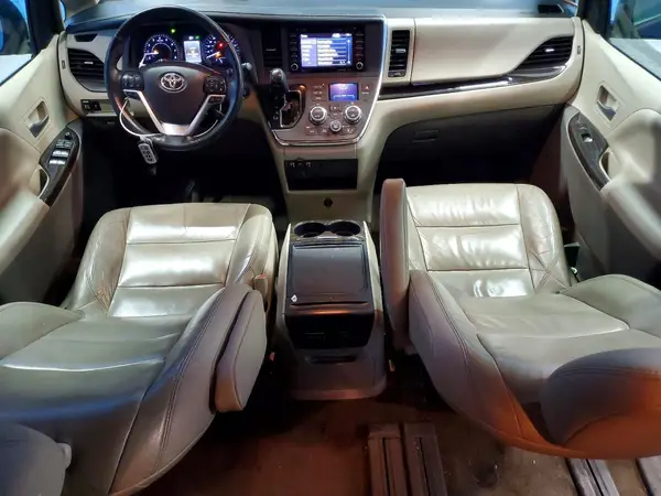 5TDYZ3DC7JS925274 2018 TOYOTA SIENNA - Image 8
