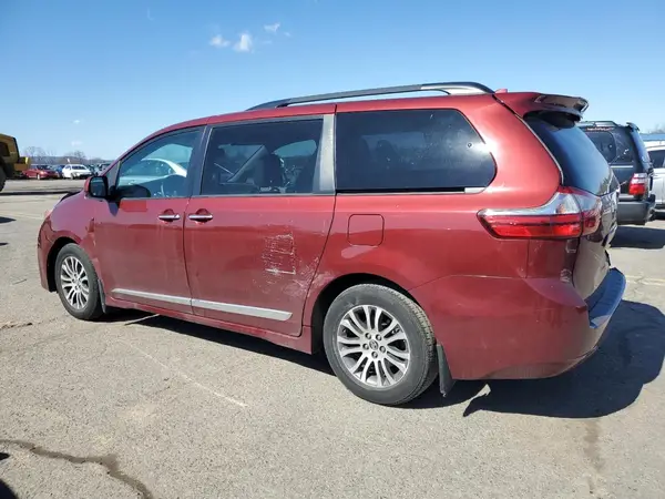 5TDYZ3DC7JS938851 2018 TOYOTA SIENNA - Image 2
