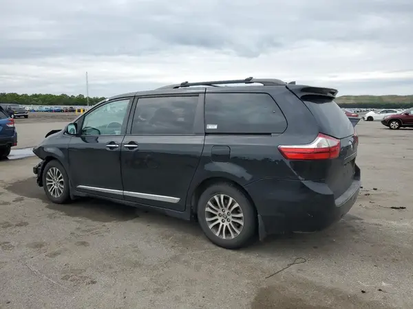 5TDYZ3DC7JS939921 2018 TOYOTA SIENNA - Image 2