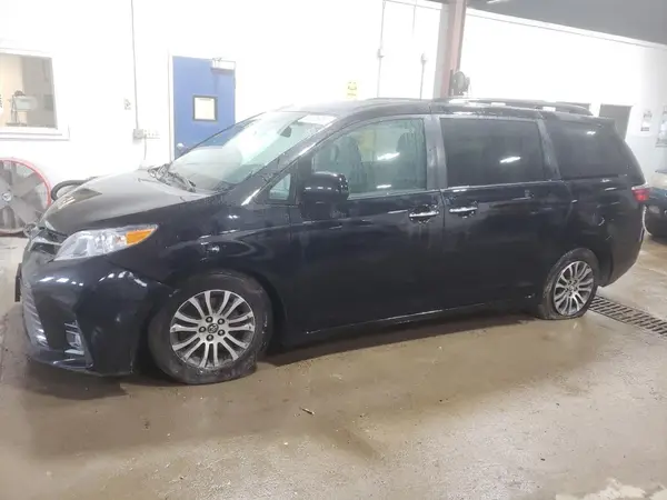 5TDYZ3DC7JS943287 2018 TOYOTA SIENNA - Image 1