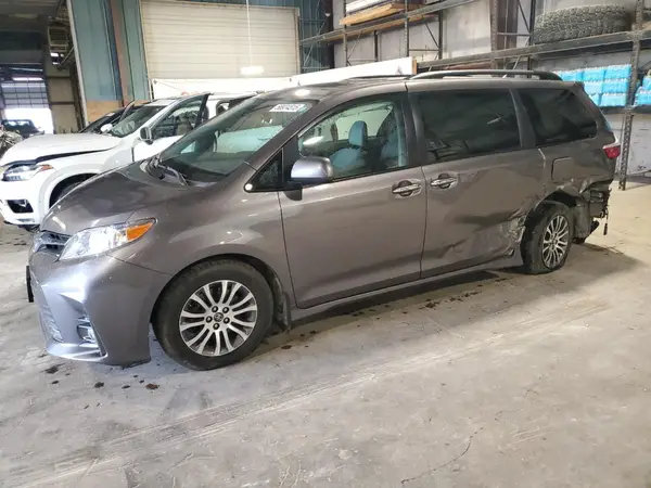 5TDYZ3DC7JS954919 2018 TOYOTA SIENNA - Image 1