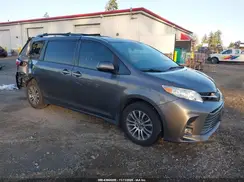 5TDYZ3DC7JS955455 2018 TOYOTA SIENNA
