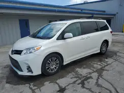 5TDYZ3DC7JS962051 2018 TOYOTA SIENNA