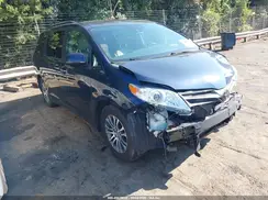 5TDYZ3DC7JS962387 2018 TOYOTA SIENNA