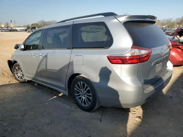 5TDYZ3DC7KS005131 2019 TOYOTA SIENNA - Image 2