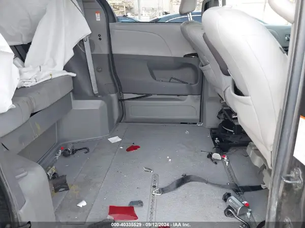 5TDYZ3DC7KS011253 2019 TOYOTA SIENNA - Image 8
