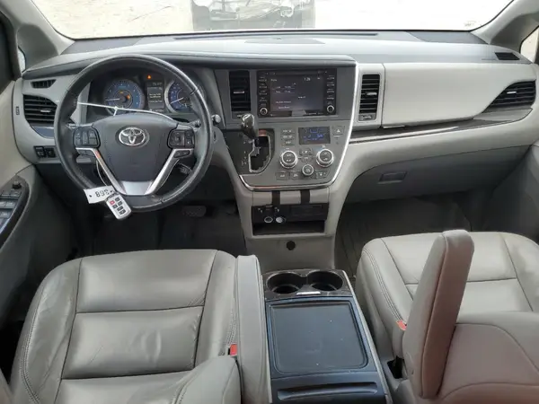 5TDYZ3DC7KS013892 2019 TOYOTA SIENNA - Image 8