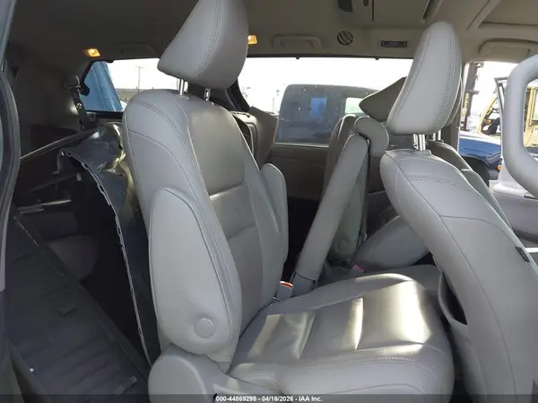 5TDYZ3DC7KS014783 2019 TOYOTA SIENNA - Image 8