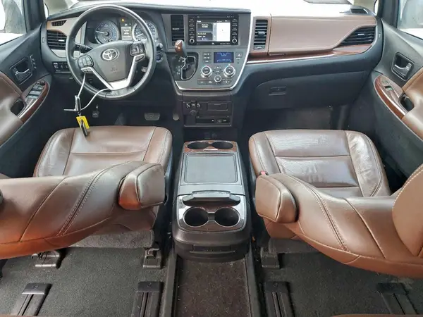 5TDYZ3DC7KS985735 2019 TOYOTA SIENNA - Image 8