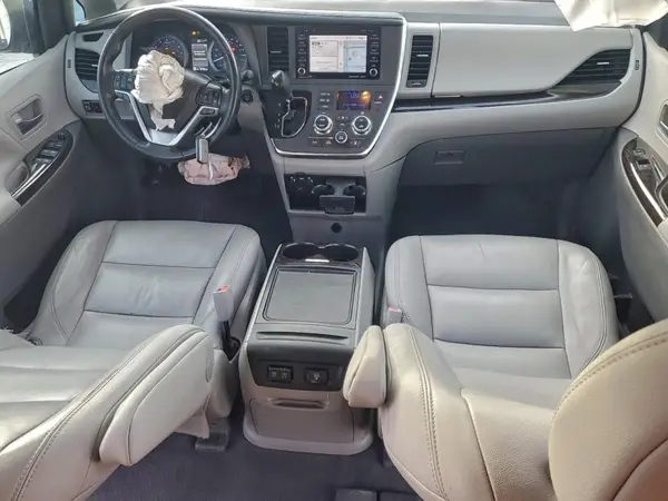 5TDYZ3DC7KS995245 2019 TOYOTA SIENNA - Image 8