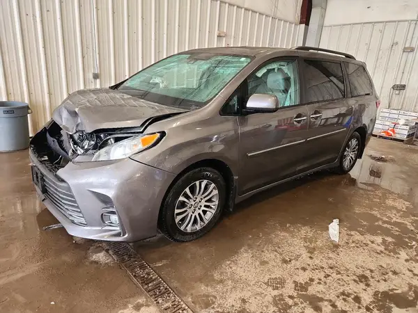 5TDYZ3DC7LS023064 2020 TOYOTA SIENNA - Image 1