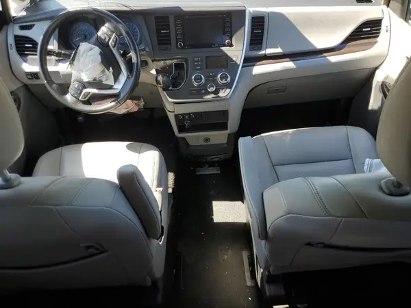 5TDYZ3DC7LS032685 2020 TOYOTA SIENNA - Image 8