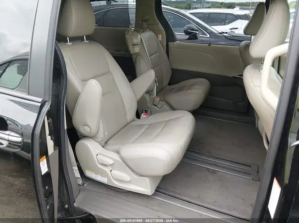 5TDYZ3DC7LS063614 2020 TOYOTA SIENNA - Image 8