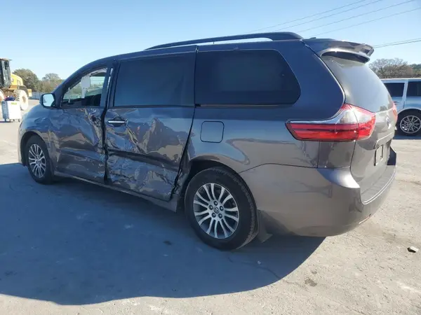 5TDYZ3DC7LS073365 2020 TOYOTA SIENNA - Image 2